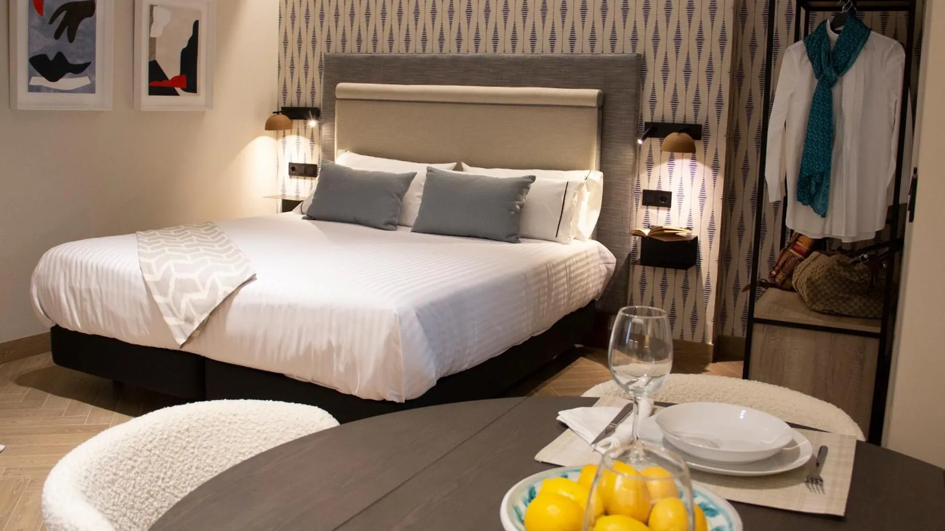 Puerta De La Ribera Suites Cordoba Spain