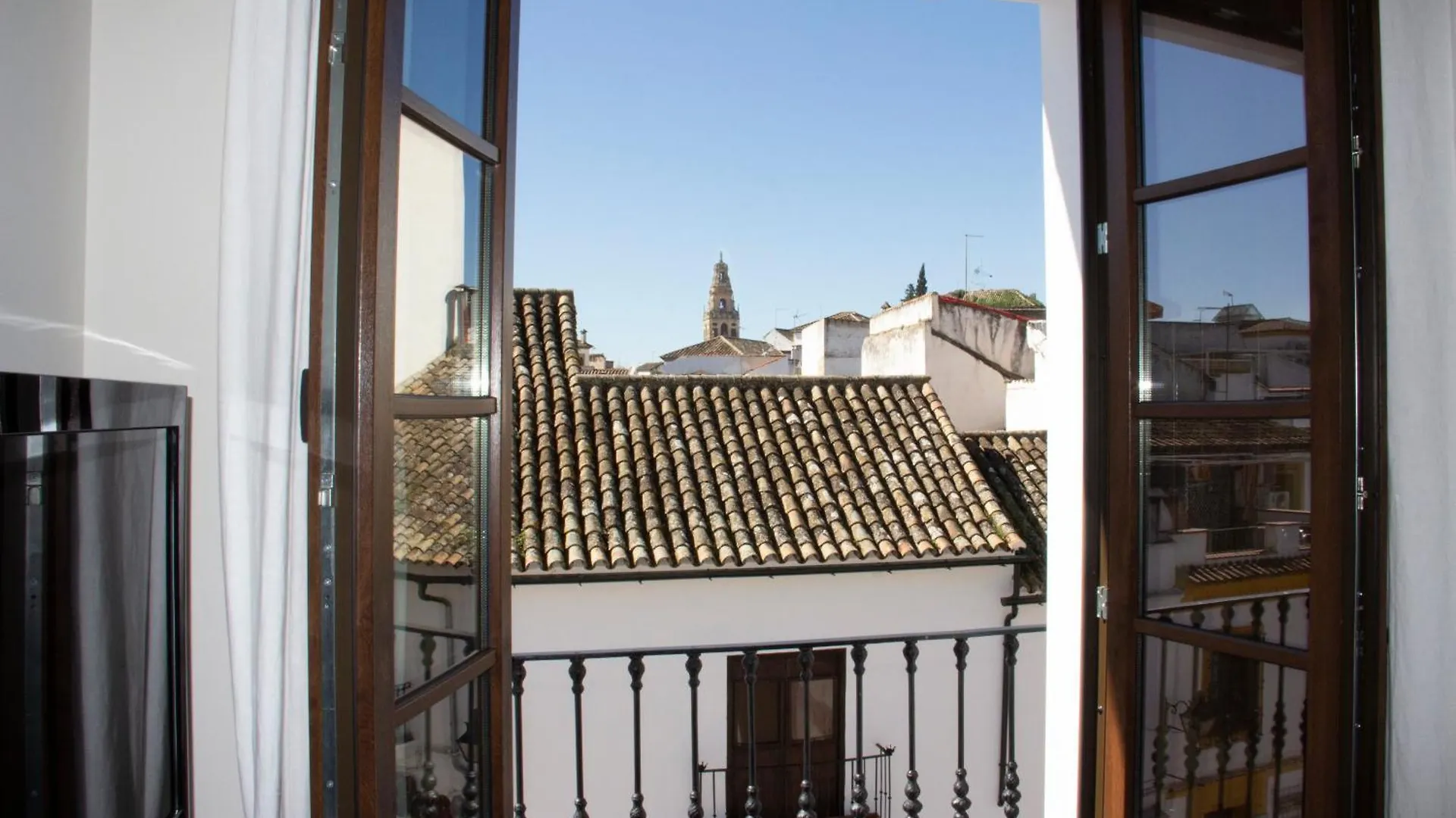 Puerta De La Ribera Suites Cordoba